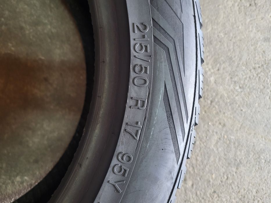 2 anvelope 215 50 R 17 Vredestein all season