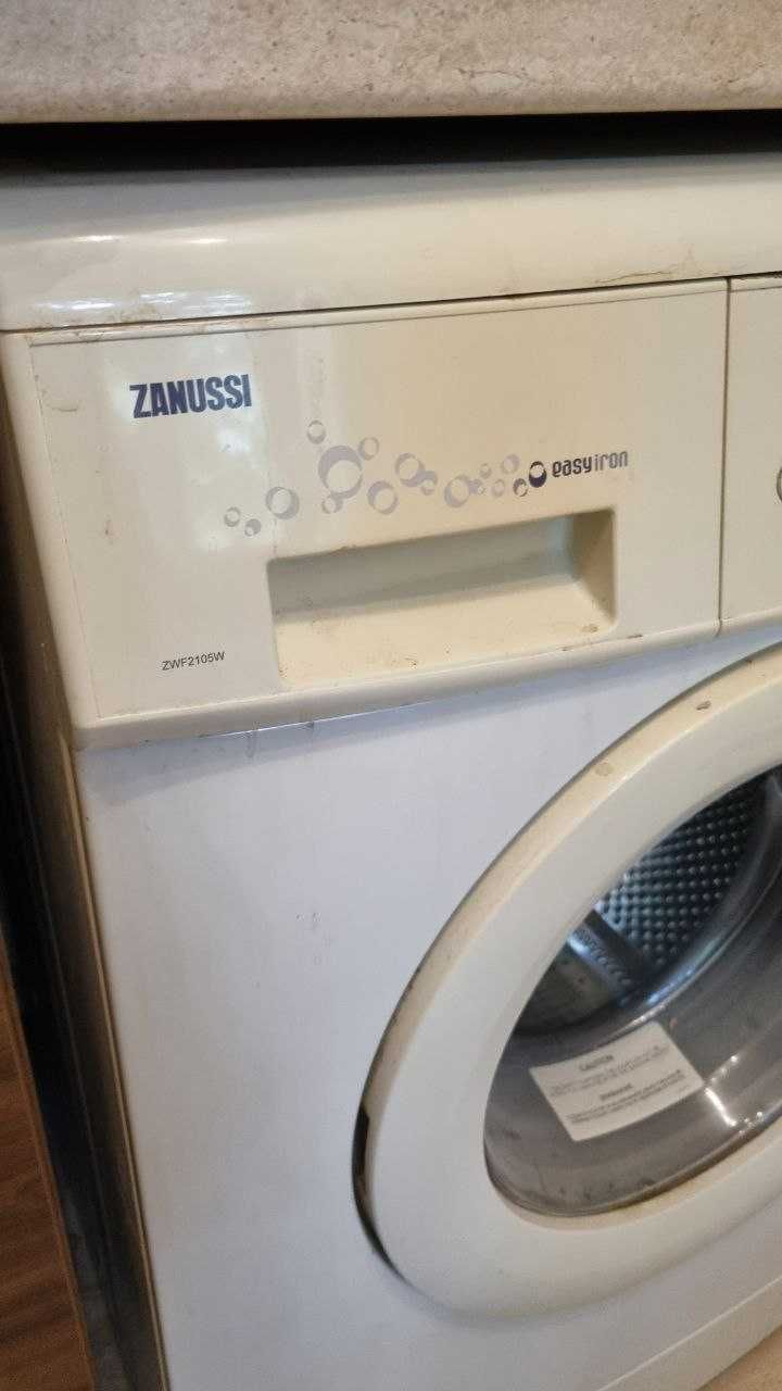 Пералня Zanussi – използвана, работи отлично
