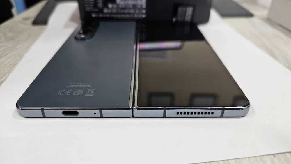 Samsung Galaxy Z Fold4 5G 256GB 12GB RAM Dual (F936)