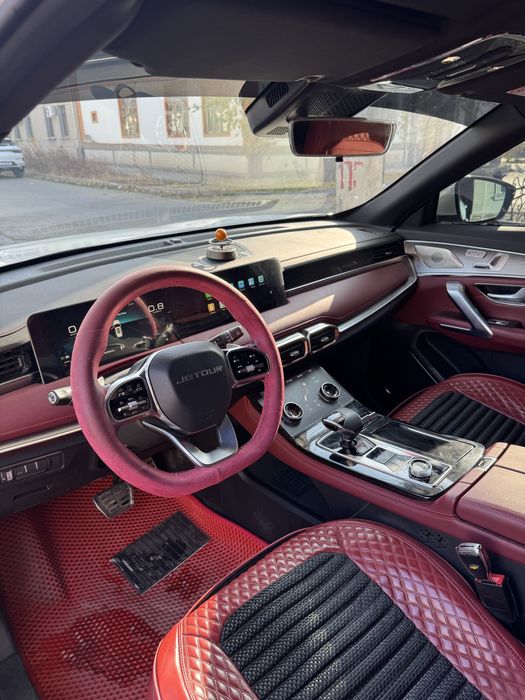 Jetour X70 plus luxsory