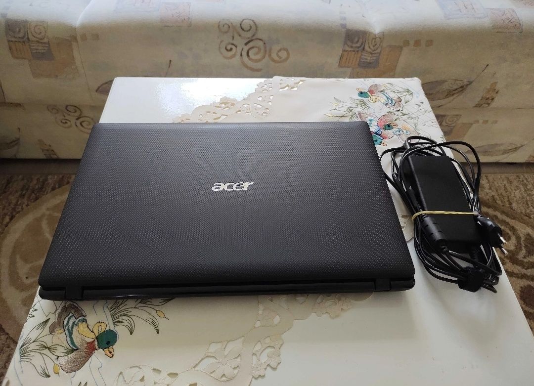 Laptop Acer core i3