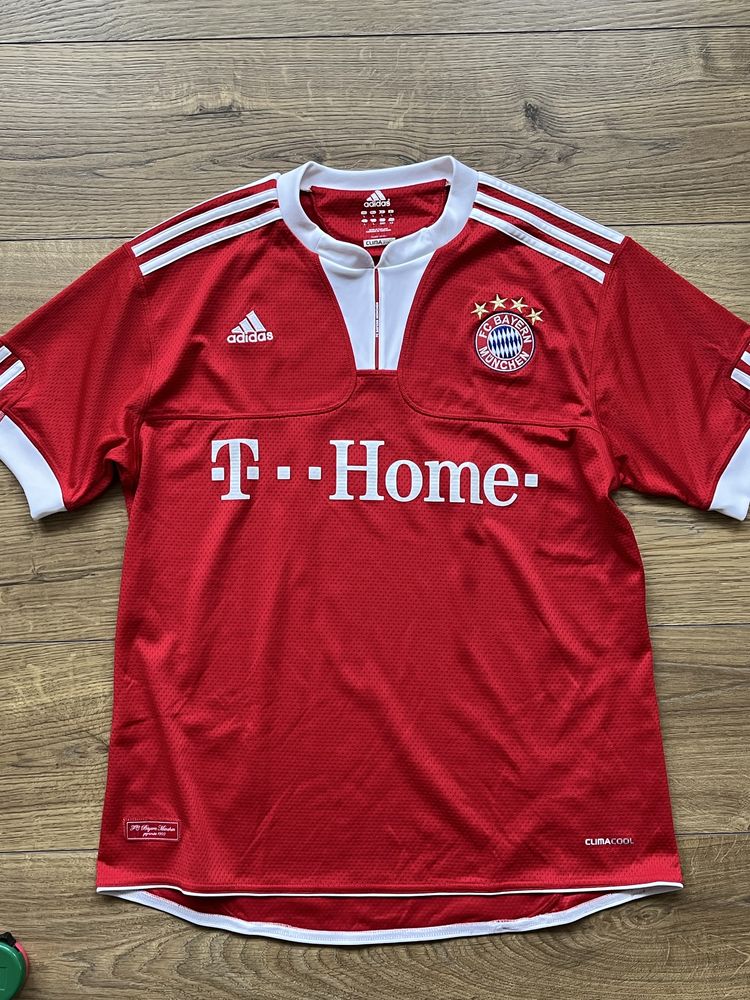 ADIDAS - Bayern Munchen : Байерн сезон 2009/2010  размер М / Оригинал