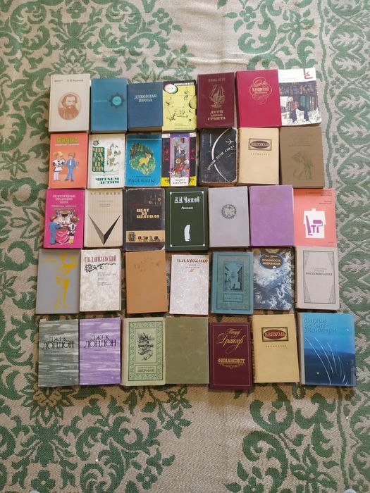 Продам Советские книги разного жанра.