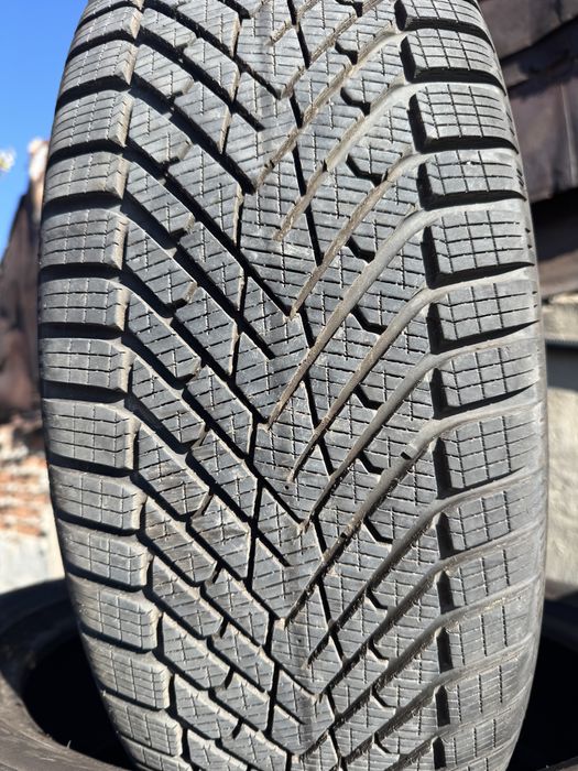 Vand set cauciucuri Pirelli Winter Scorpion 2 235/50/21