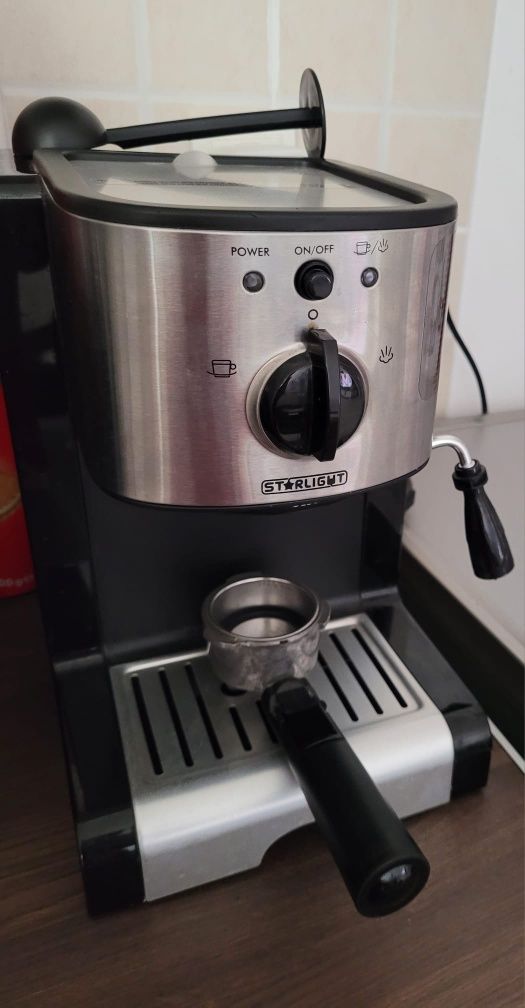 Espressor manual cu spumare lapte