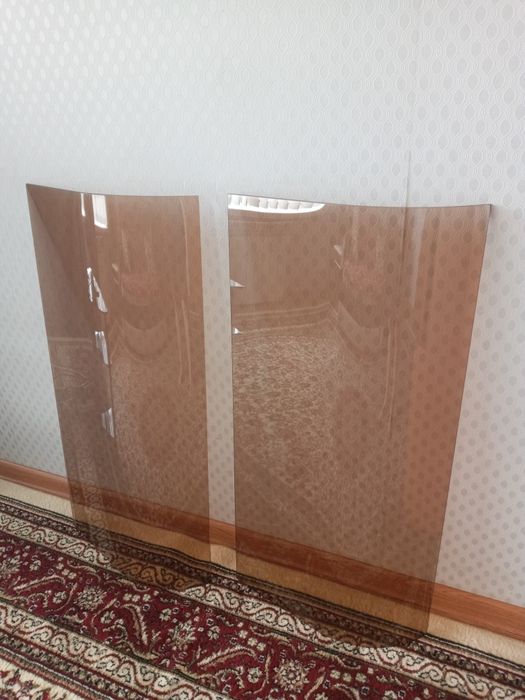 Продам  Стеклянные полки и доски от мебели