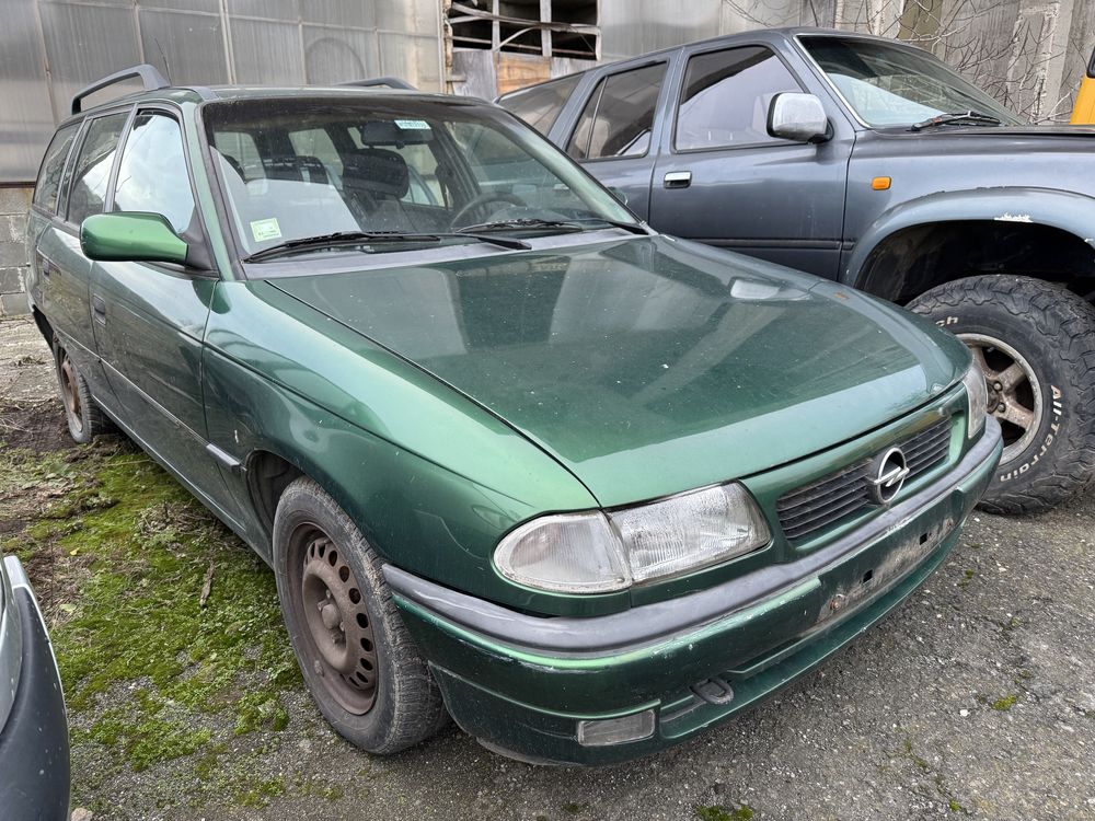 Opel Astra F 1.6i 1996г На Части