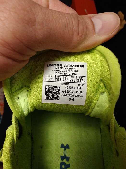 Under Armour HOVR DS Ridge TR ca noi 45.5