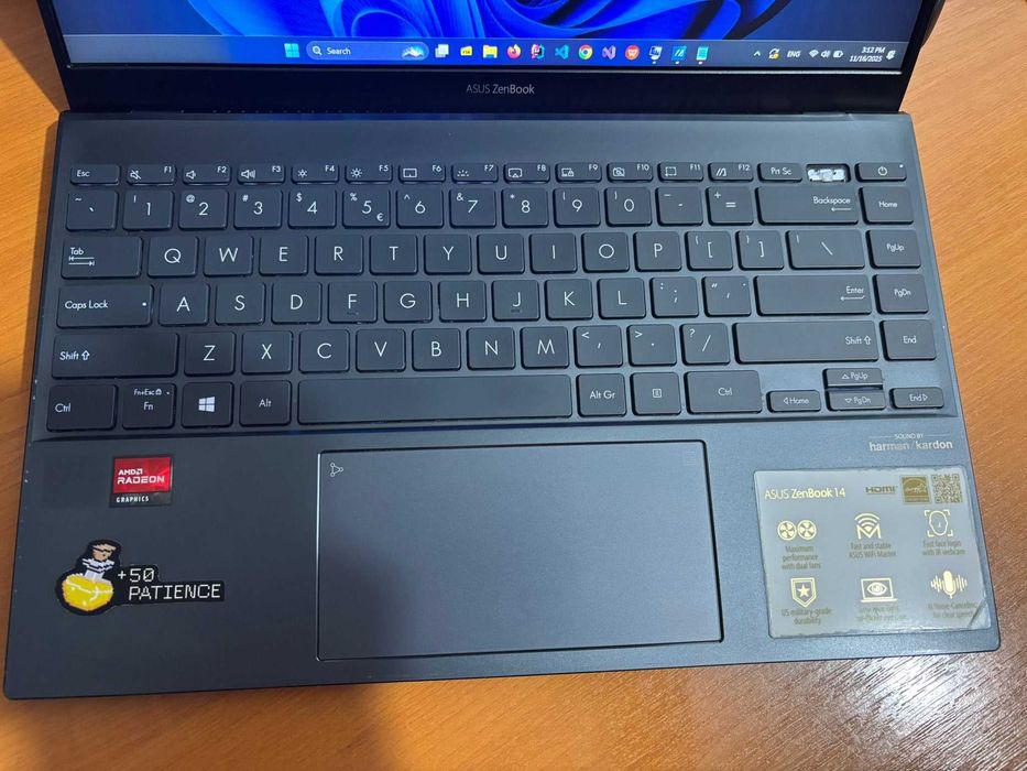 Laptop ultraportabil Asus Zenbook 14 – Ryzen 7, 16 GB RAM, 1 TB SSD