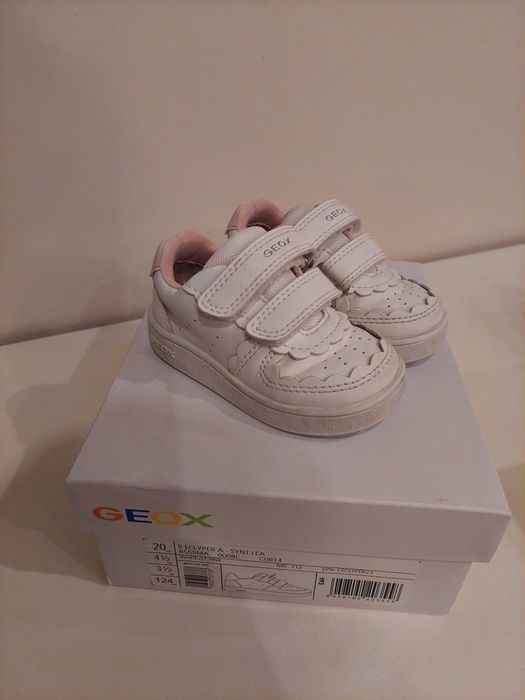 Обувки Geox 20 номер