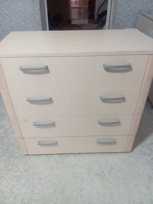 Комод продам комод