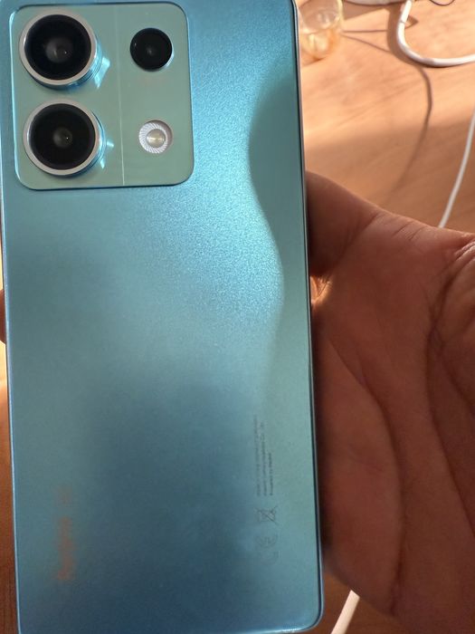 Vand doua telefonae noi