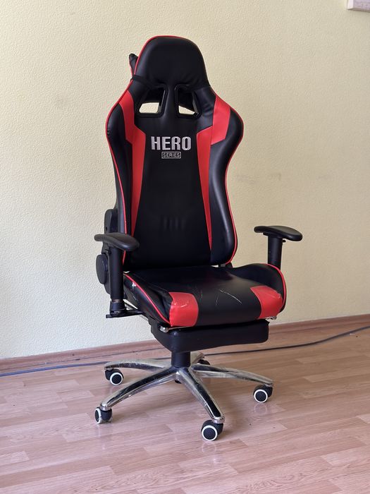 Продам игровое кресло