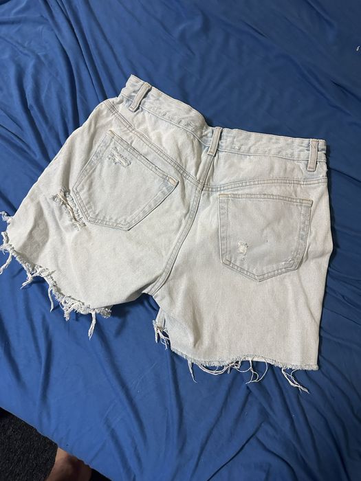 Нови дънки на Zara