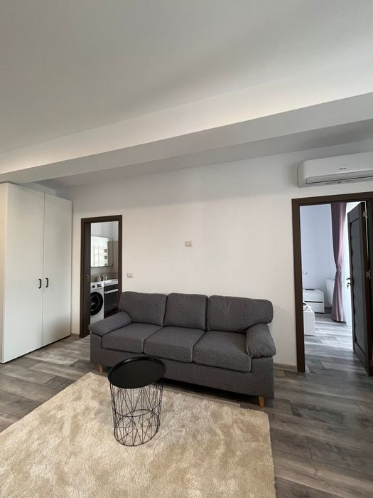 Închiriez apartament 2 cam.