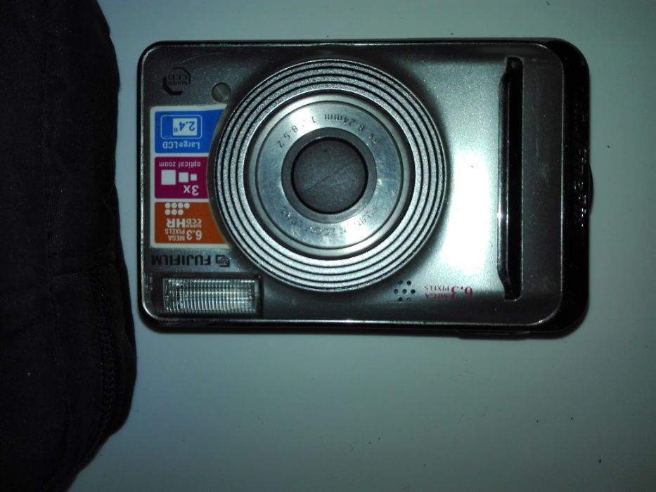 FUJIFILM finepix A600 6,3megapixeli