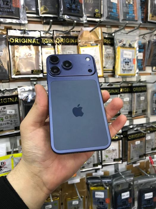 Iphone 17 pro korpus taqilgan XR