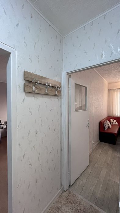 Дава се под наем Двустаен апартамент в Пазарджик, Устрем - 44 кв.м за 249.9 € - Снимка #2