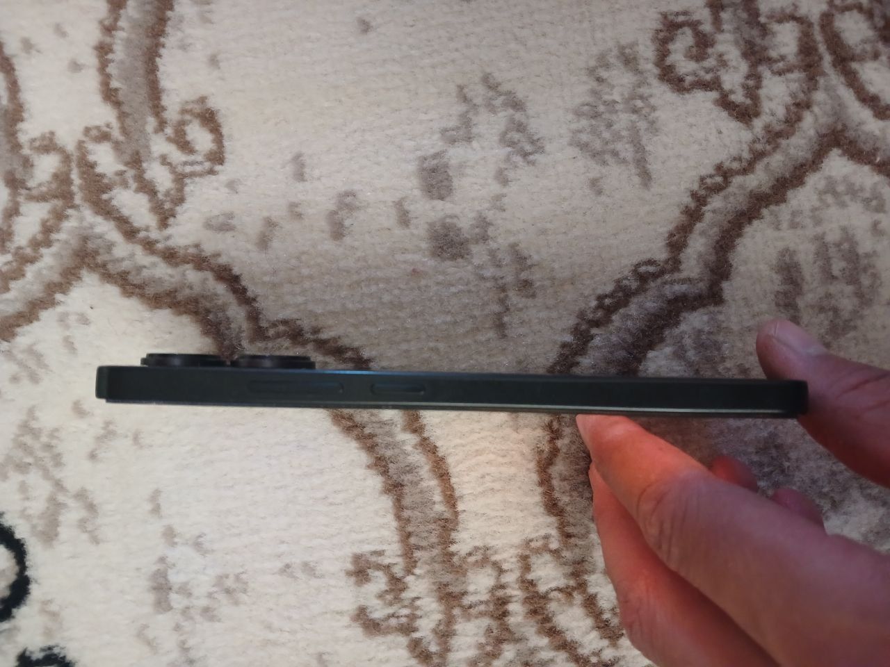 Nomi Redmi note 13 6/128 srochno sotiladi