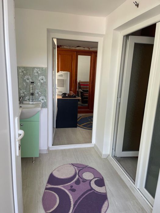 PROPRIETAR vând casă ultracentral în Tecuci 3 camere