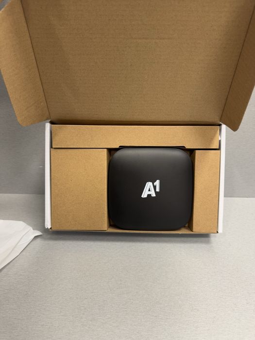 Продавам нов A1 TV BOX