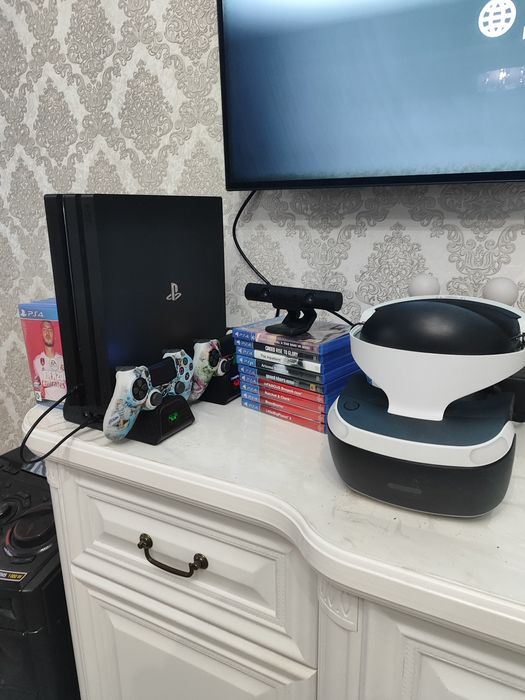 PS 4 pro+VR очки