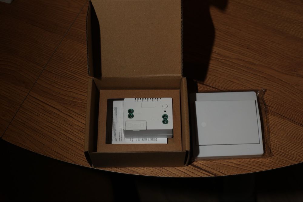 Comutator wireless RF433 fara baterii,