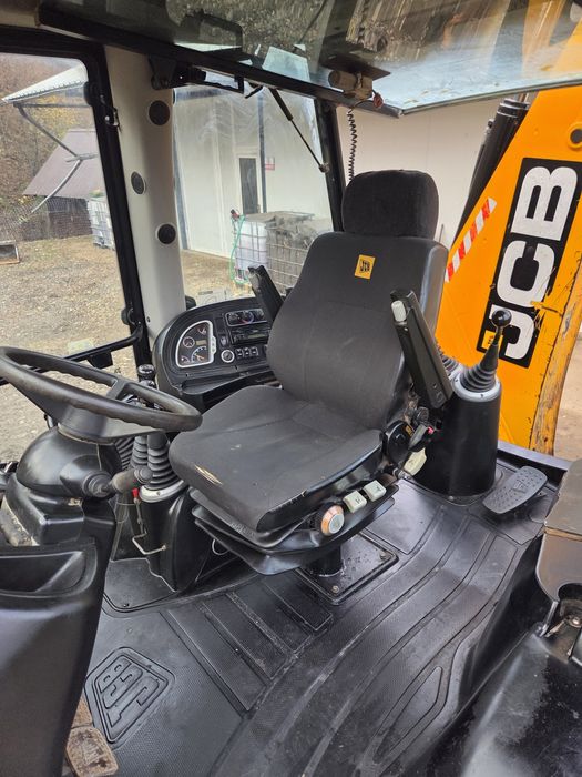 Buldoexcavator Jcb 3cx 2014