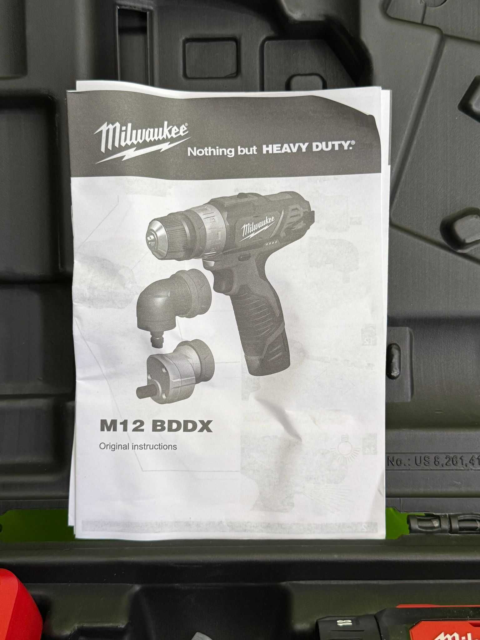 Комплект акумулаторен винтоверт MILWAUKEE M12 BDDXKIT-202C