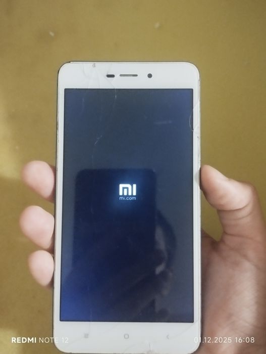 Продам redmi 4a рабочий