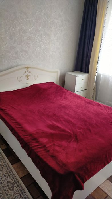 Продам гарнитура спальный