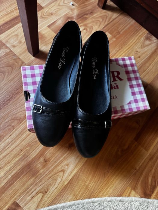 Balerini din piele noi