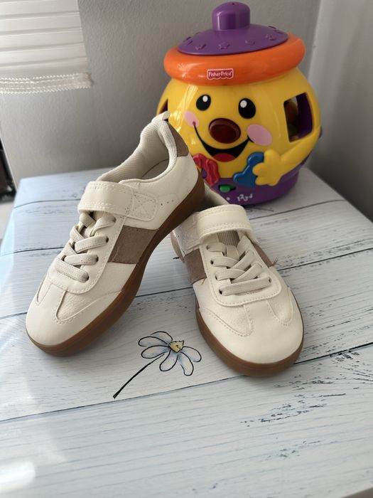 Маратонки H&M