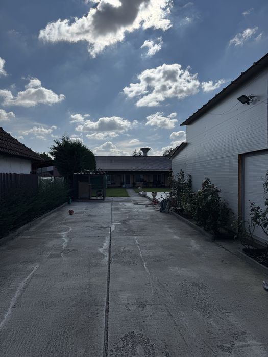 Vand casa in zona Gai