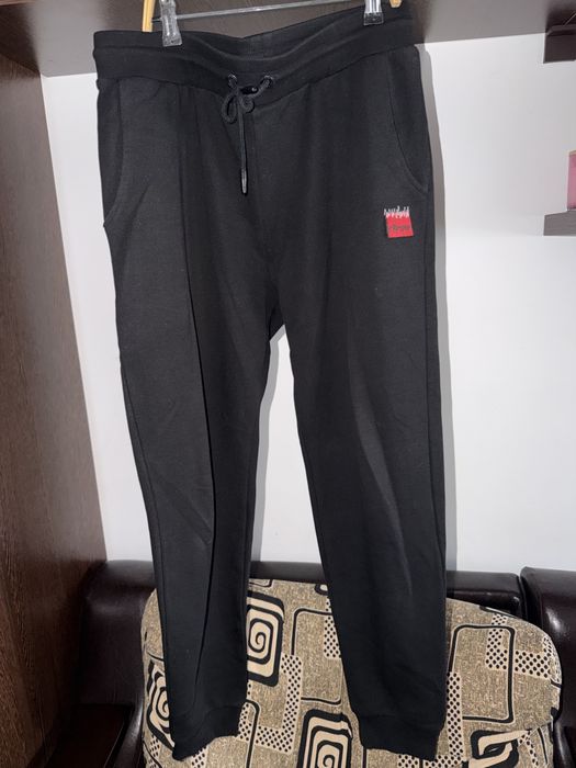 Pantaloni de trening Ellesse