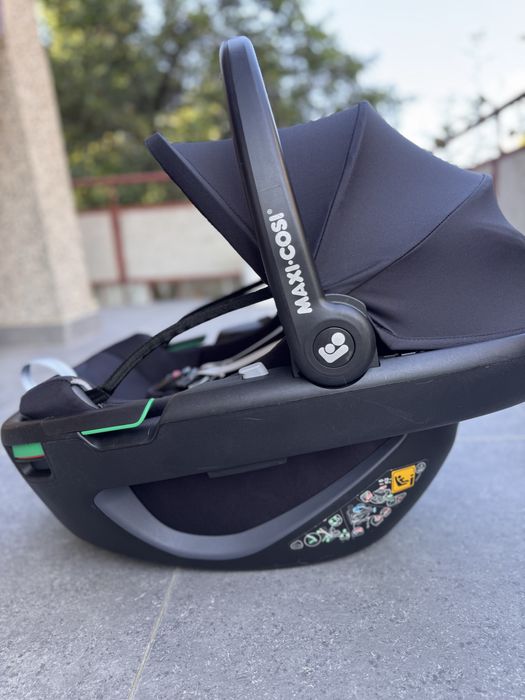 Столче за кола и база Maxi Cosi Family Fix 360 и Coral 360 ПЕРФЕКТНИ