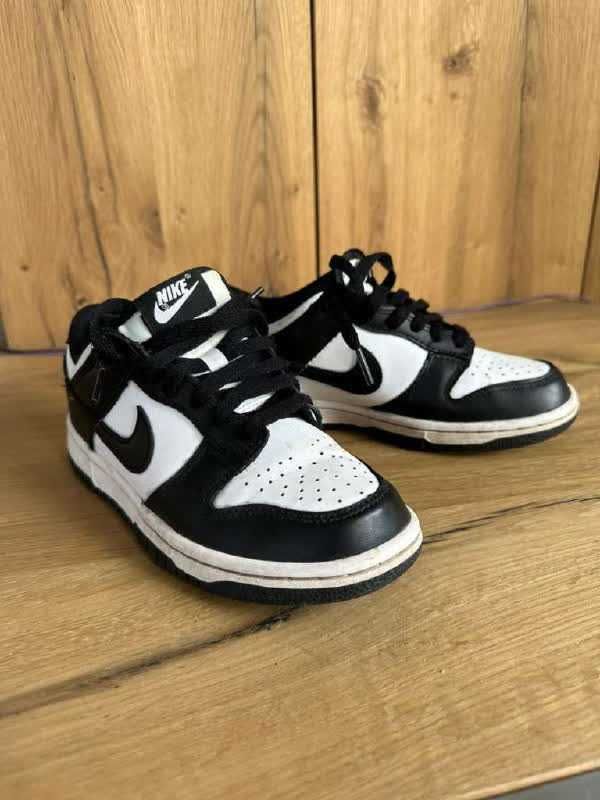 Nike dunk low panda