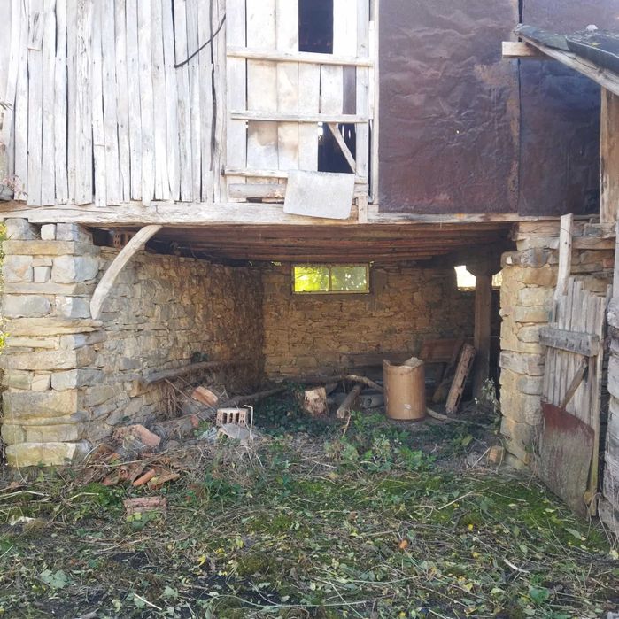 Продавам къща в село Микре