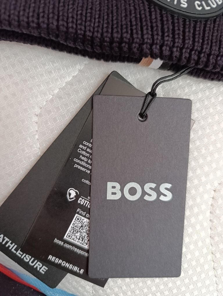 Boss нова шапка плетиво