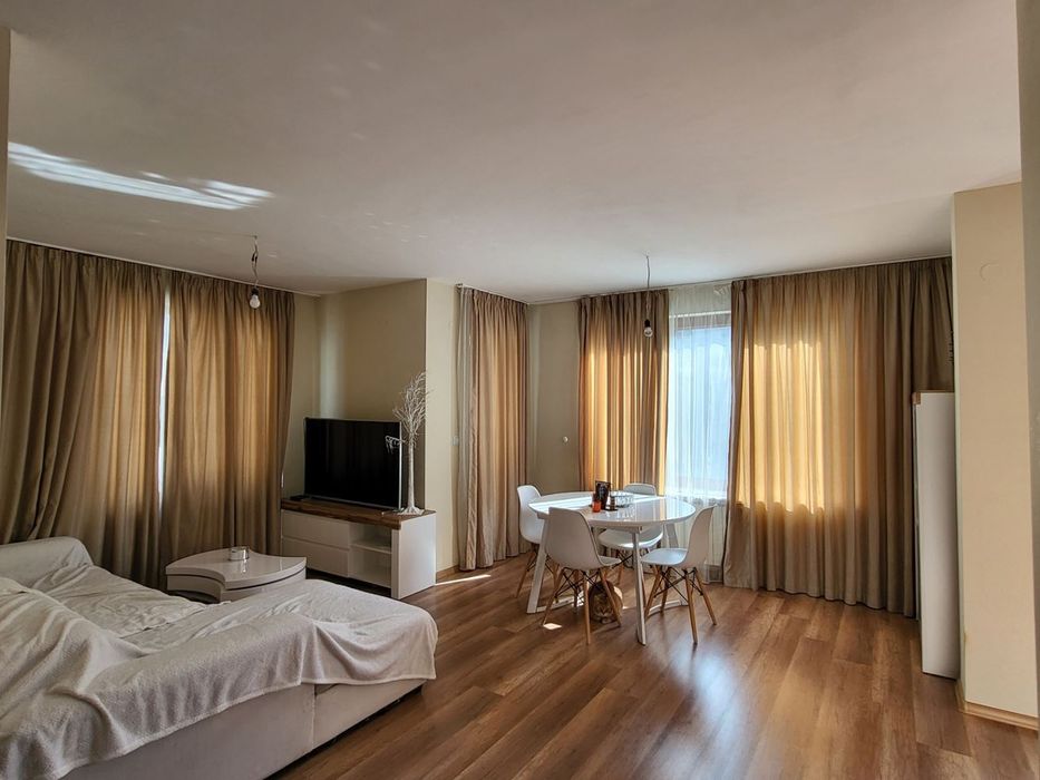 Двустаен апартамент! ж.к. Белите брези!