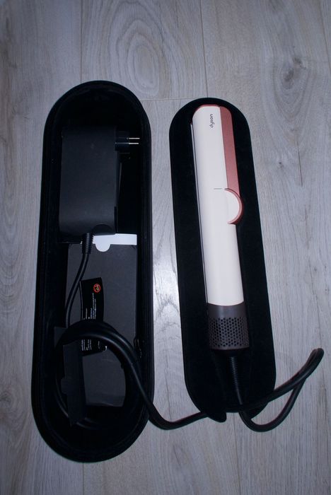 Dyson Airstrait HT01 Model Roz