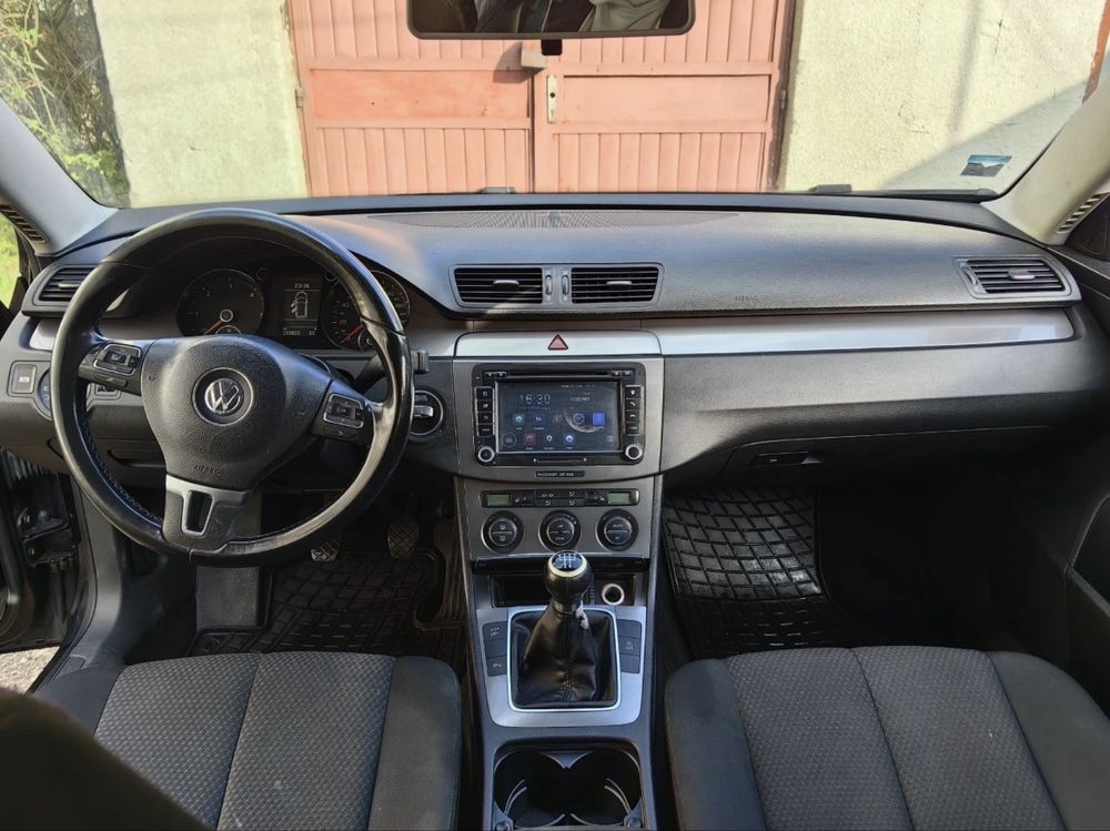 Vând Passat B6 Break