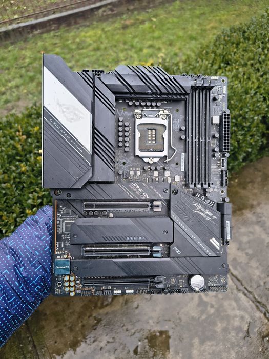 Placa de baza ASUS ROG STRIX Z590-F GAMING WIFI, Socket 1200