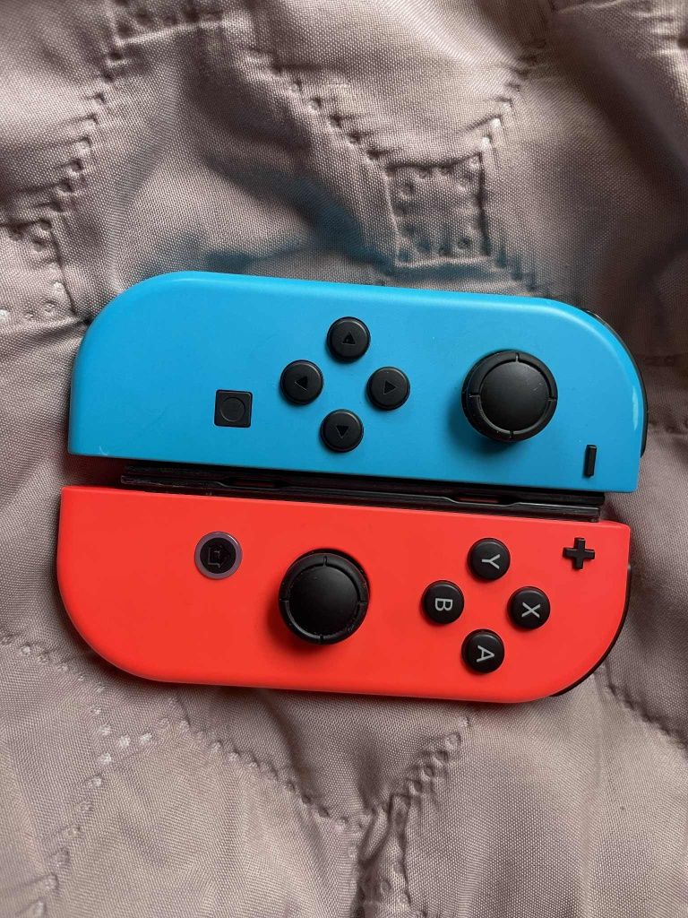Продавам Nintendo Switch + Ring Fit Adventure комплект