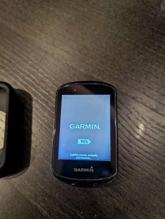 Garmin Edge 830 велокомпютър