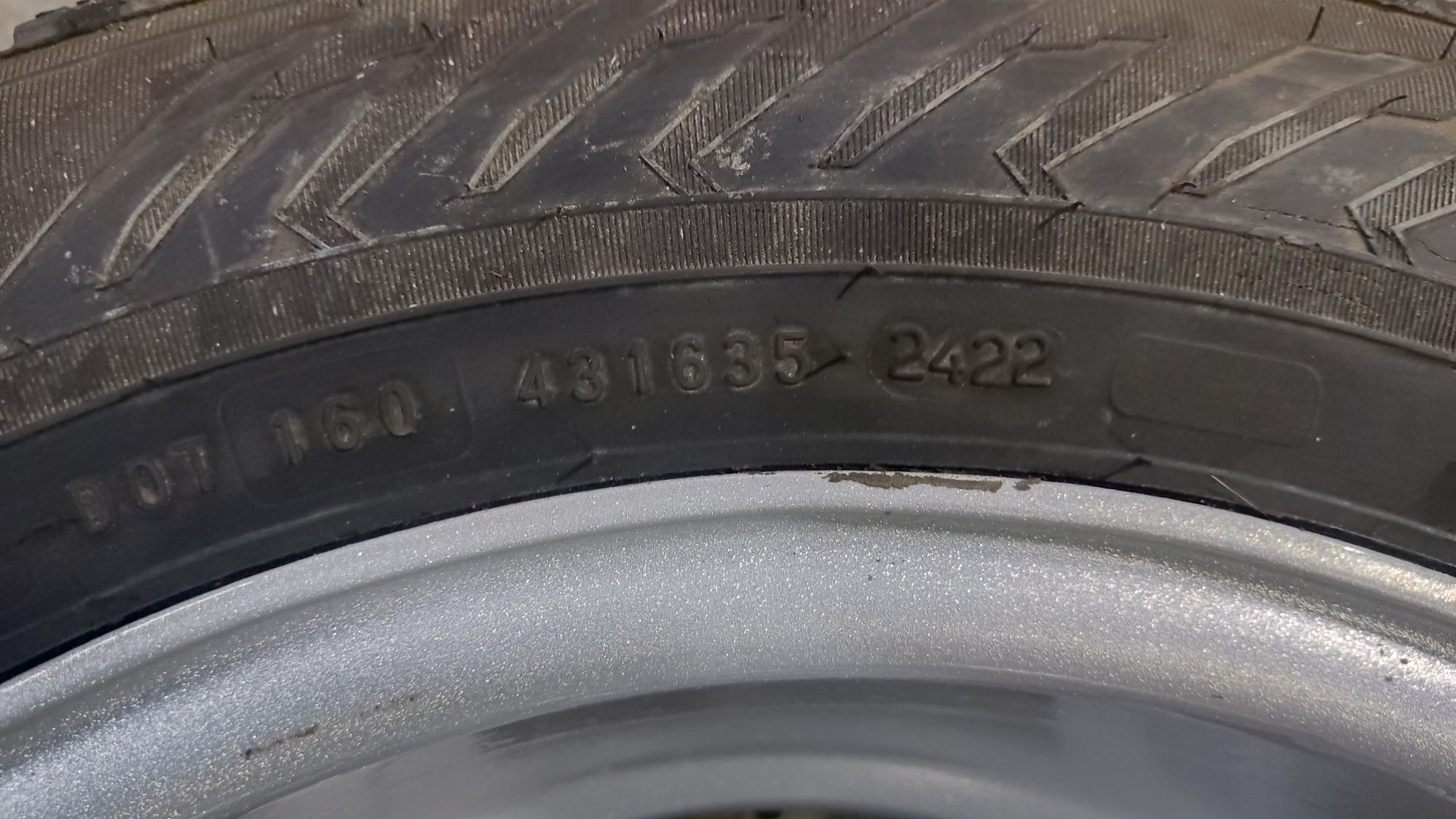 Продам шины nokian с дисками зимние