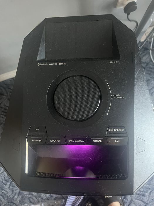 Vand boxa sony gtk-x1bt