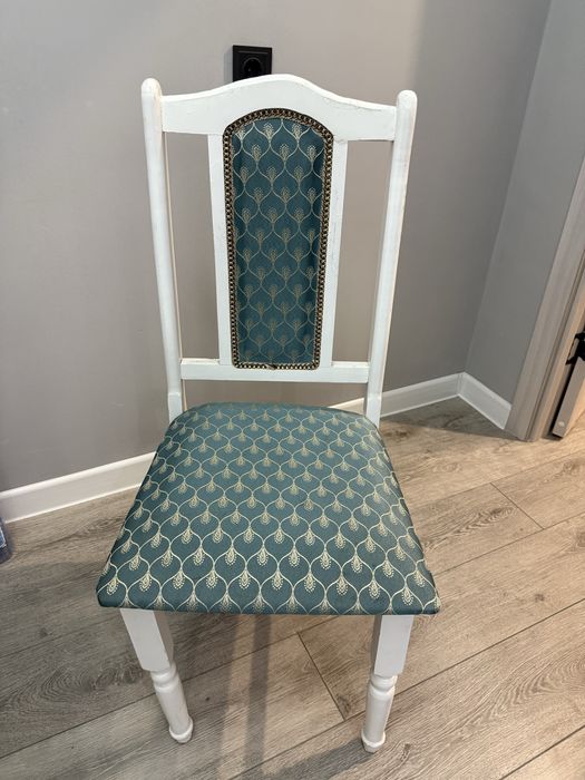 Продам стулья для кухни или гостиной