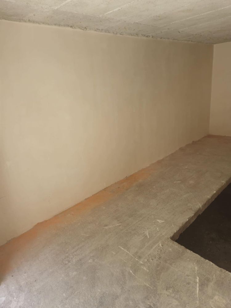 Продавам гараж ,гр Ямбол,ж-к Възраждане ,бл 44