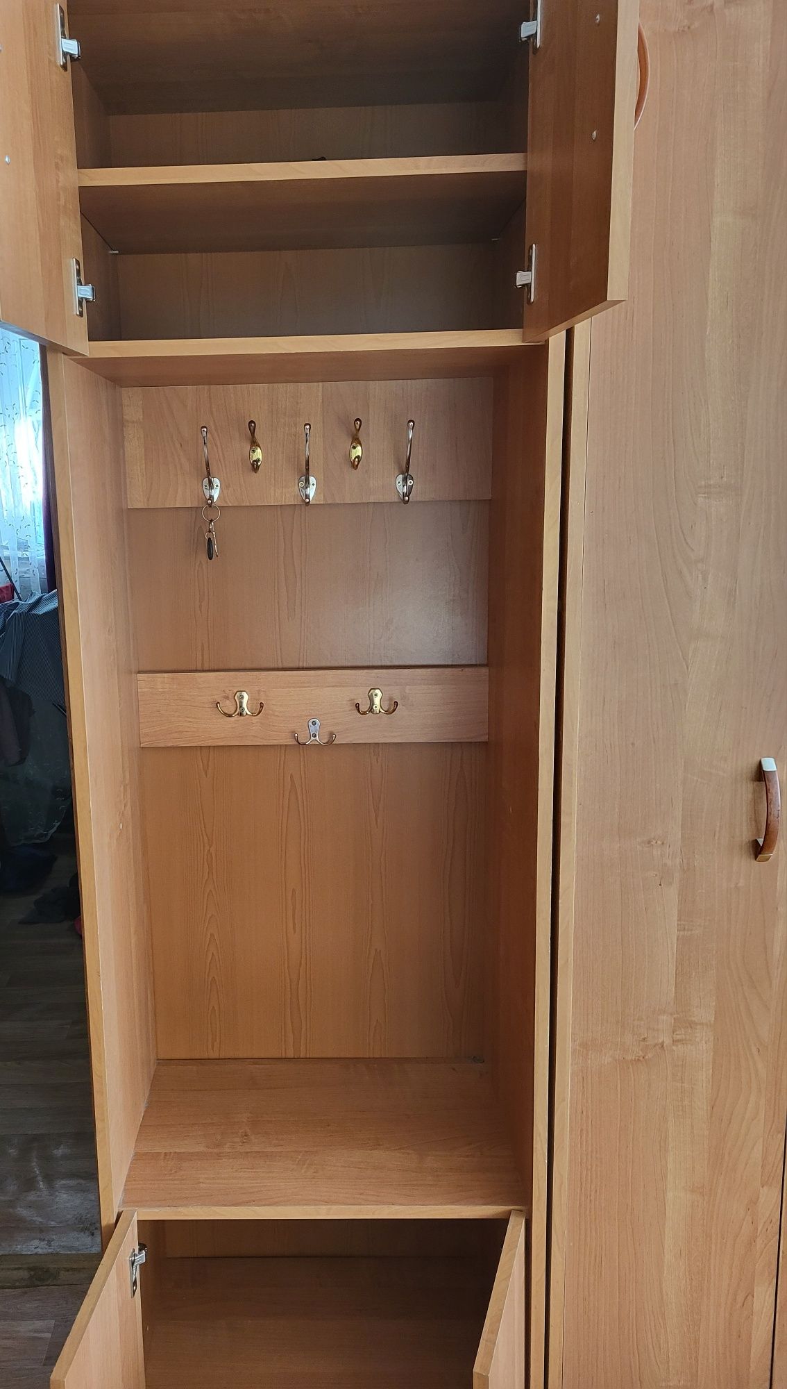 Продам прихожку б/у